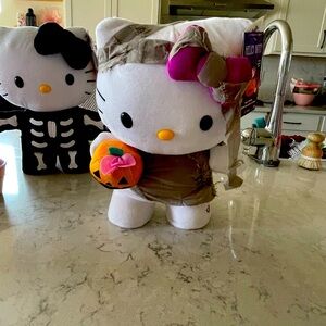 Halloween Hello Kitty greeter